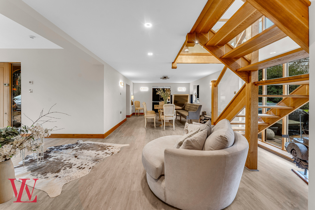 8 bed detached house for sale in The Street, Sheering, Bishop's Stortford, Hertfordshire 5