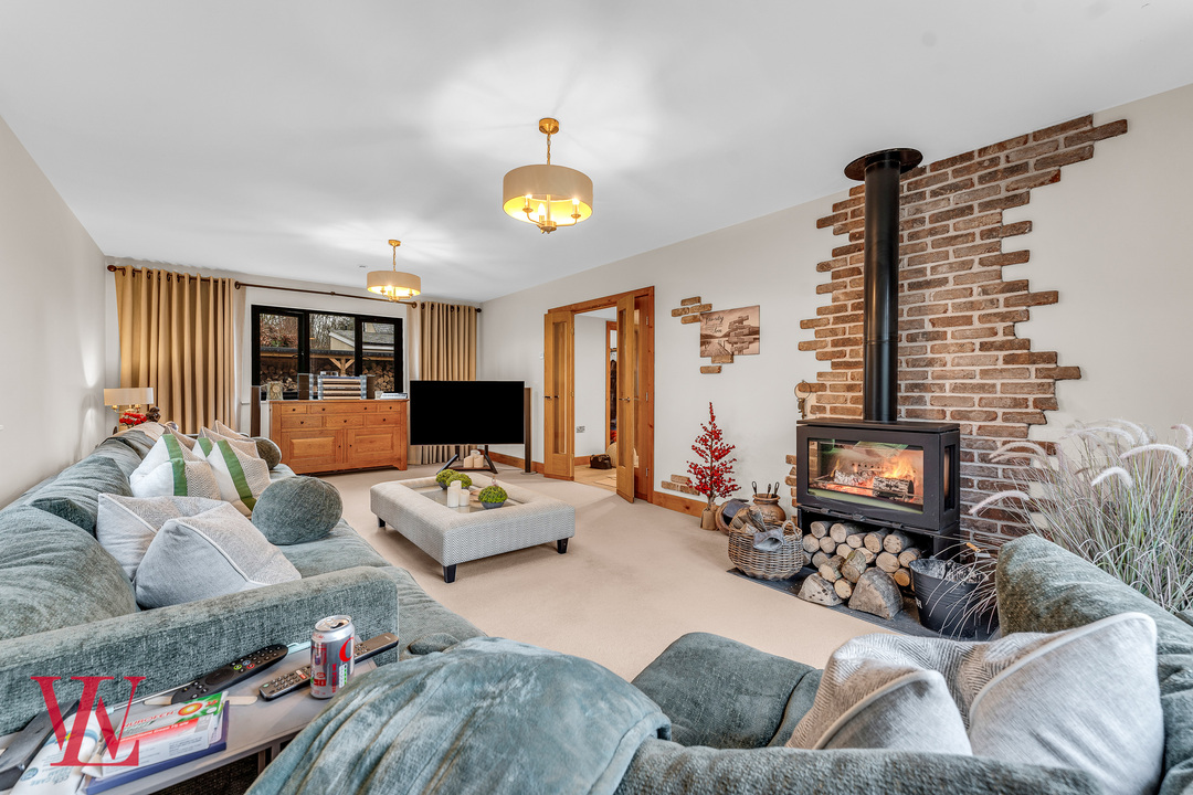 8 bed detached house for sale in The Street, Sheering, Bishop's Stortford, Hertfordshire  - Property Image 17