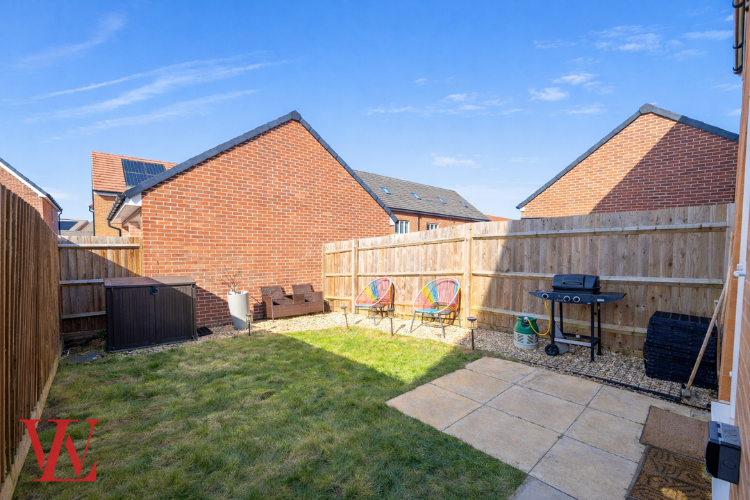 2 bed semi-detached house for sale in Stephenson Drive, Bishop's Stortford, Hertfordshire  - Property Image 13