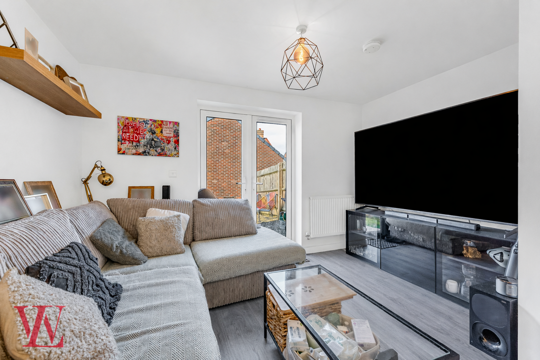 2 bed semi-detached house for sale in Stephenson Drive, Bishop's Stortford, Hertfordshire 5