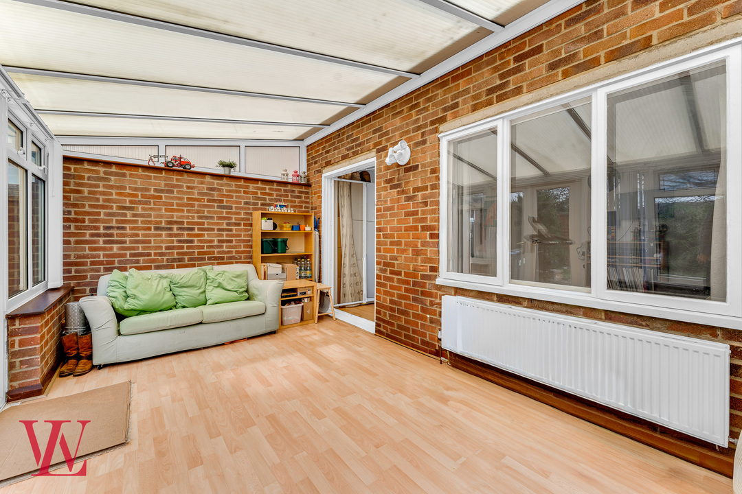 3 bed end of terrace house for sale in Appleton Fields, Bishop's Stortford, Hertfordshire  - Property Image 5