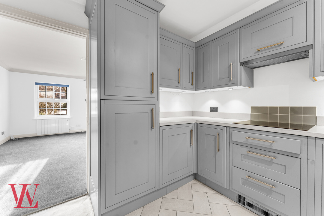 2 bed terraced house for sale in Cedar Court, Rye Street, Bishop's Stortford, Hertfordshire 3