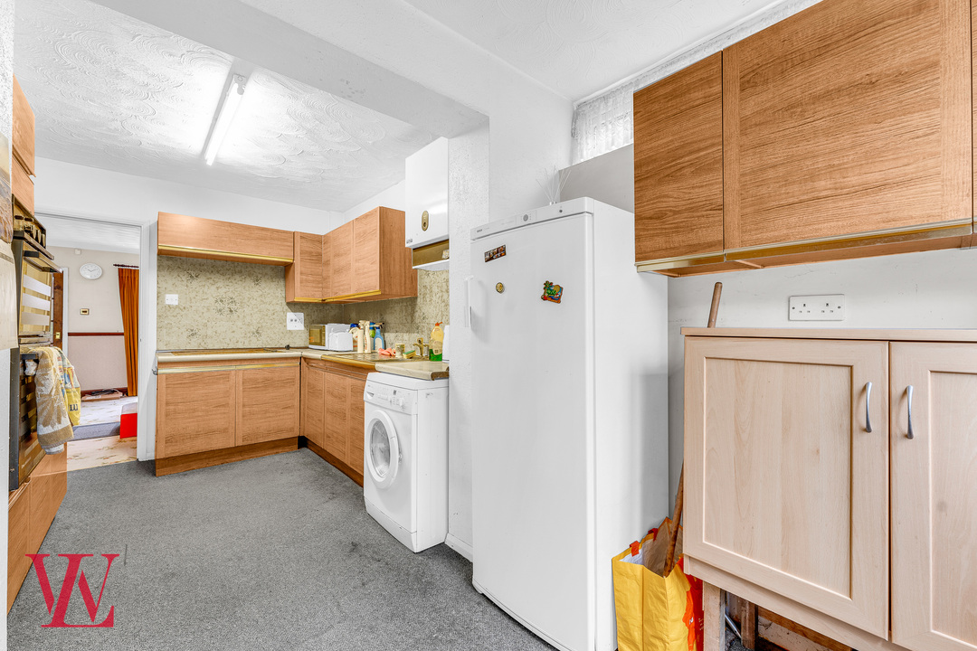 3 bed detached house for sale in Appleton Fields, Bishop's Stortford, Hertfordshire 6