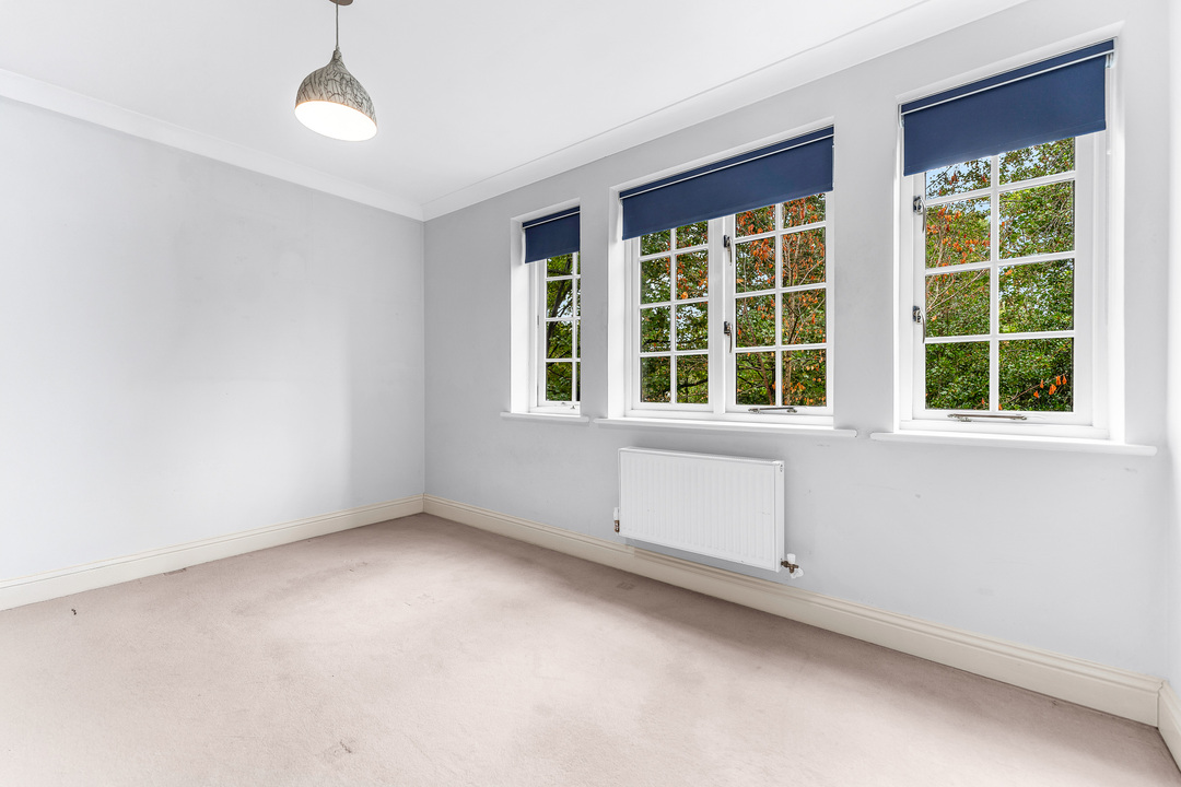 2 bed apartment for sale in Windmill Close, Stansted, Essex 14
