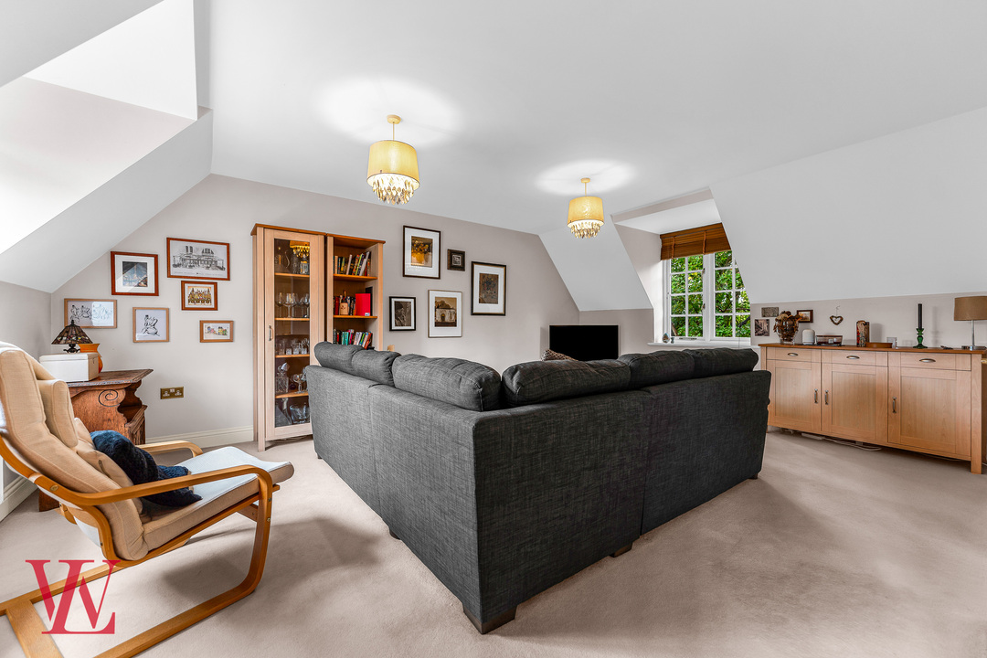 2 bed apartment for sale in Windmill Close, Stansted, Essex 4