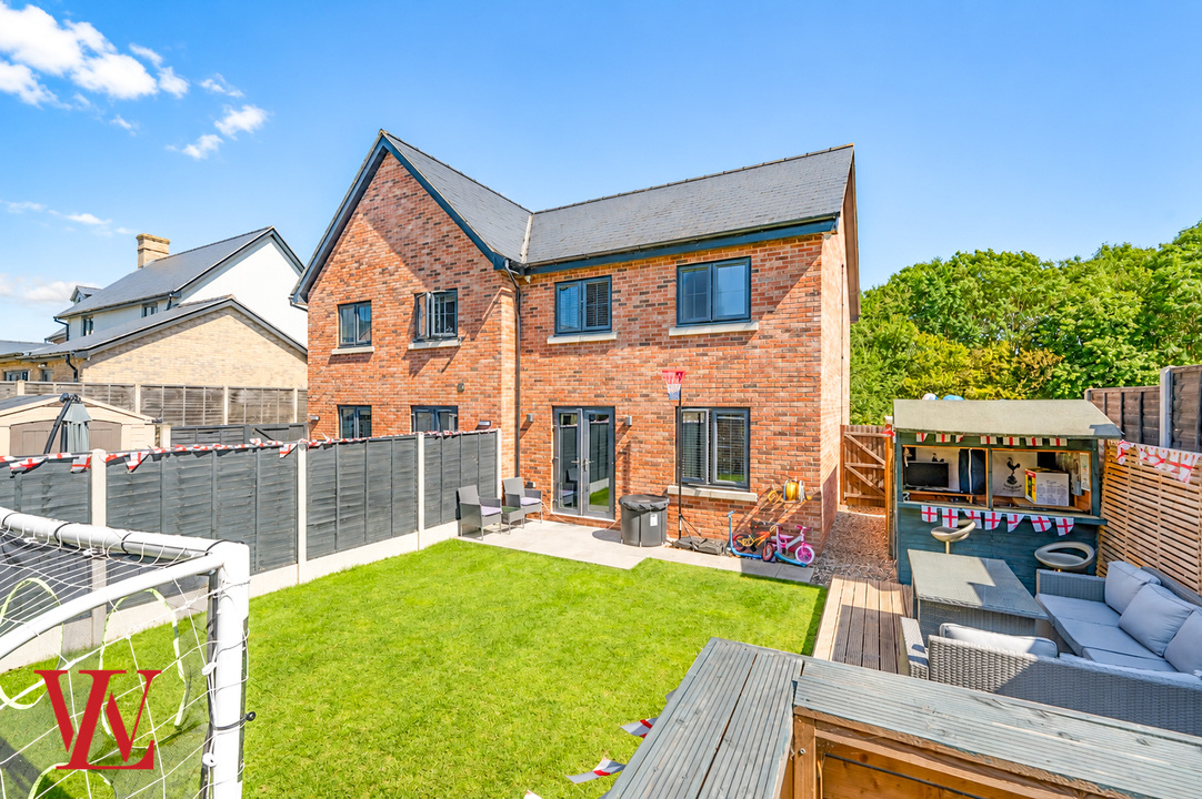3 bed semi-detached house for sale in Carlton Way, Bishop's Stortford, Hertfordshire 19