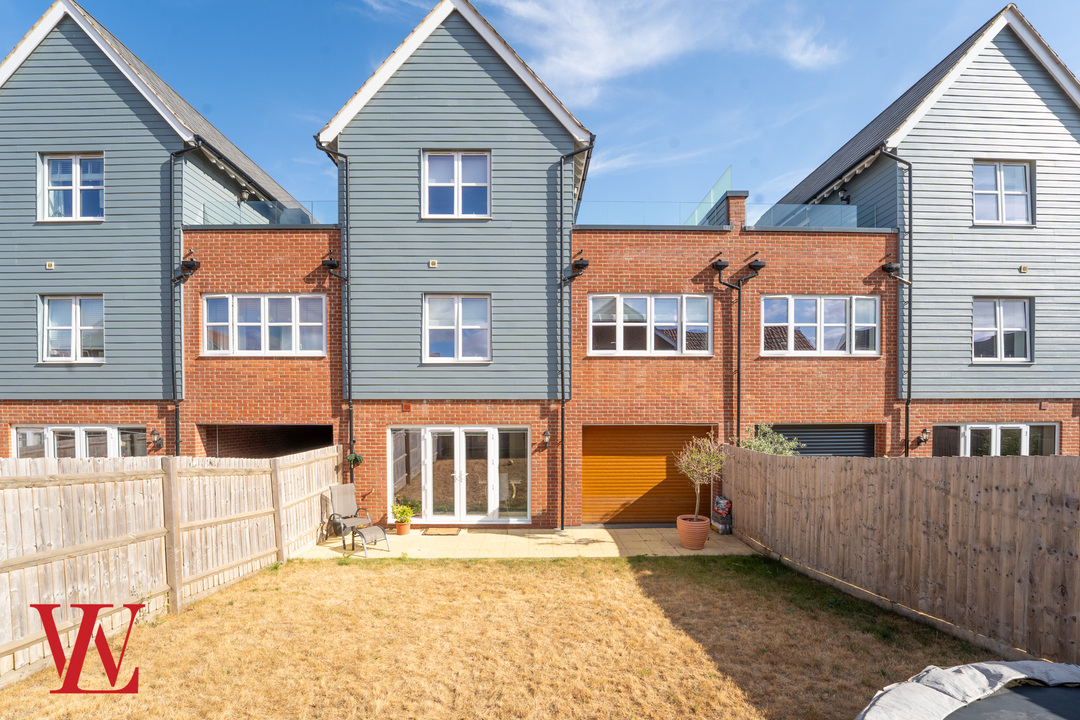 4 bed terraced house for sale in Randall Lane, Bishop's Stortford, Hertfordshire 30