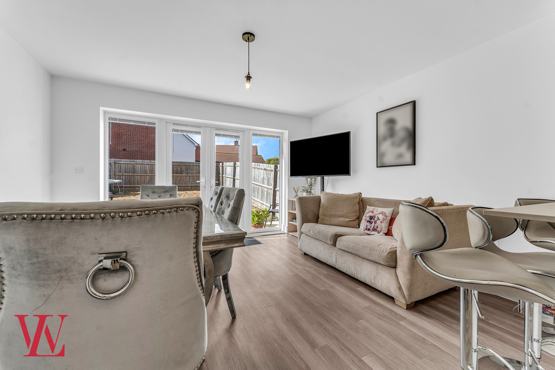 4 bed terraced house for sale in Randall Lane, Bishop's Stortford, Hertfordshire 6