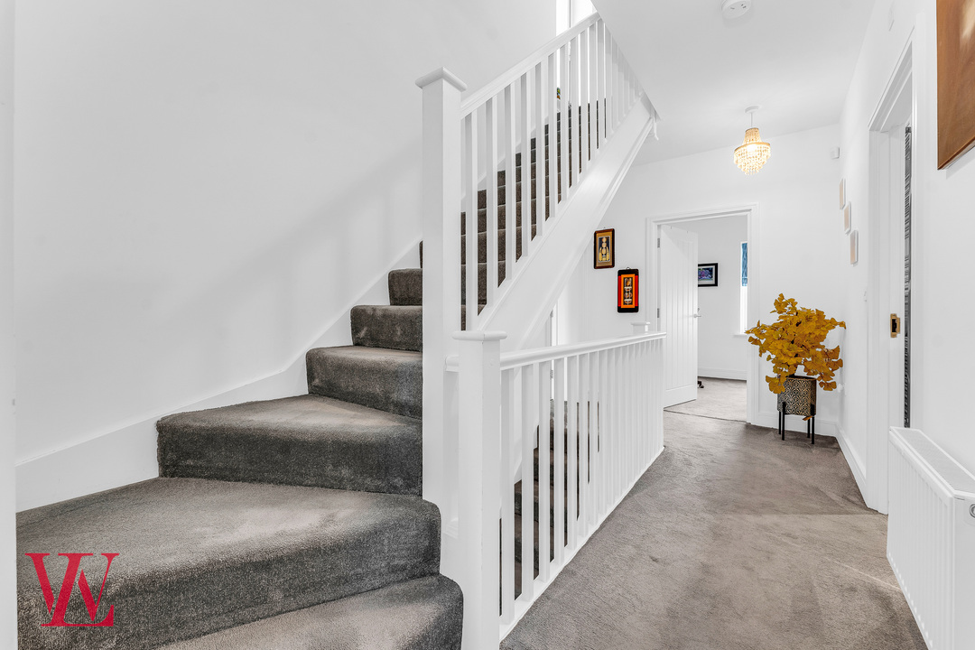 4 bed terraced house for sale in Randall Lane, Bishop's Stortford, Hertfordshire 10