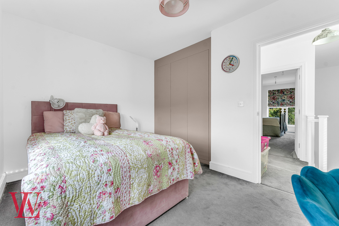 4 bed terraced house for sale in Randall Lane, Bishop's Stortford, Hertfordshire  - Property Image 22