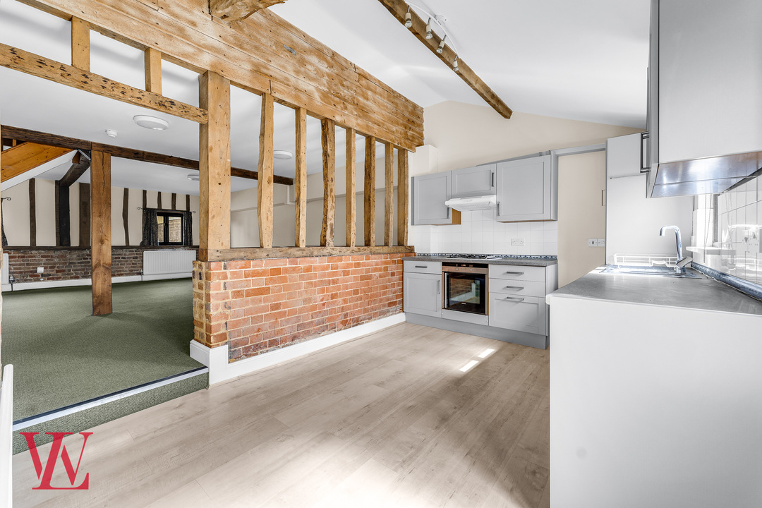 2 bed barn conversion to rent in Oak Park, Hunsdon, Ware, Hertfordshire  - Property Image 4