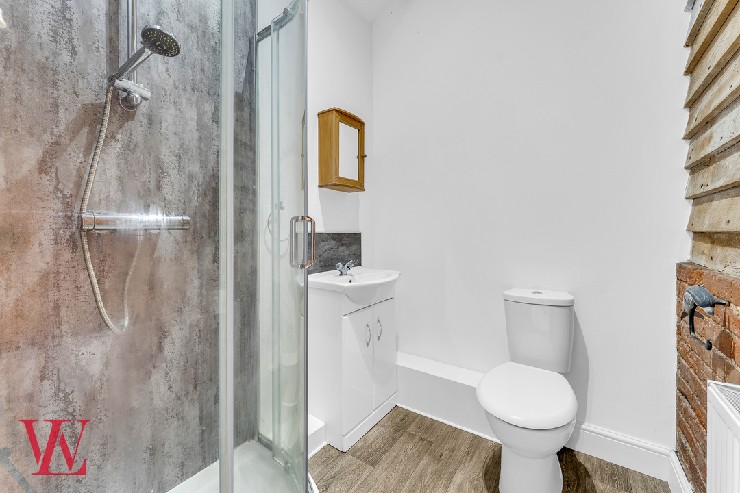 2 bed barn conversion to rent in Oak Park, Hunsdon, Ware, Hertfordshire  - Property Image 7