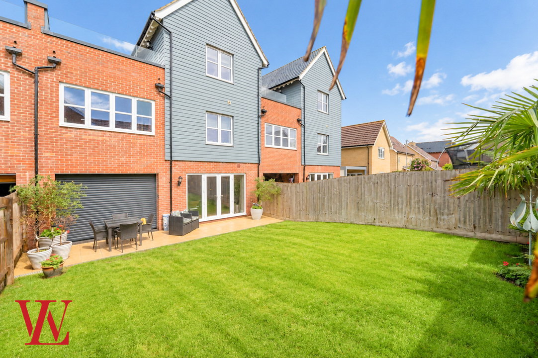4 bed terraced house for sale in Randall Lane, Bishop's Stortford, Hertfordshire  - Property Image 28