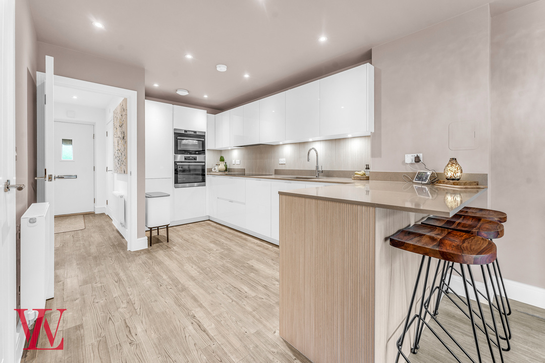 4 bed terraced house for sale in Randall Lane, Bishop's Stortford, Hertfordshire  - Property Image 4