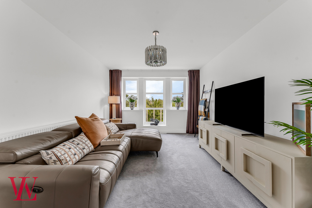 4 bed terraced house for sale in Randall Lane, Bishop's Stortford, Hertfordshire  - Property Image 14