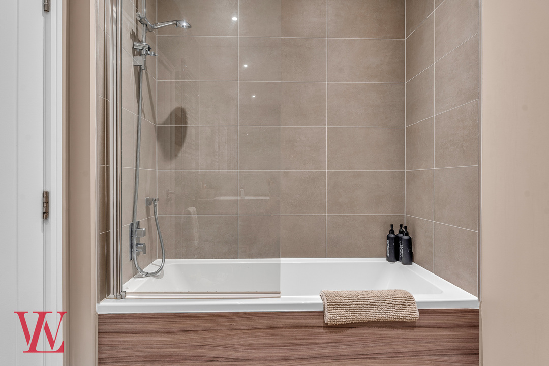 4 bed terraced house for sale in Randall Lane, Bishop's Stortford, Hertfordshire  - Property Image 24