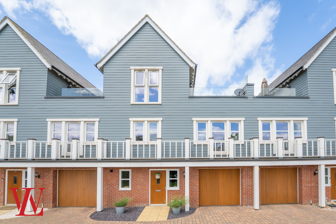 4 bed terraced house for sale in Randall Lane, Bishop's Stortford, Hertfordshire - Property Image 1