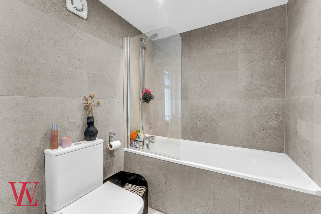 3 bed end of terrace house for sale in Crown Terrace, Bishop's Stortford, Hertfordshire  - Property Image 13