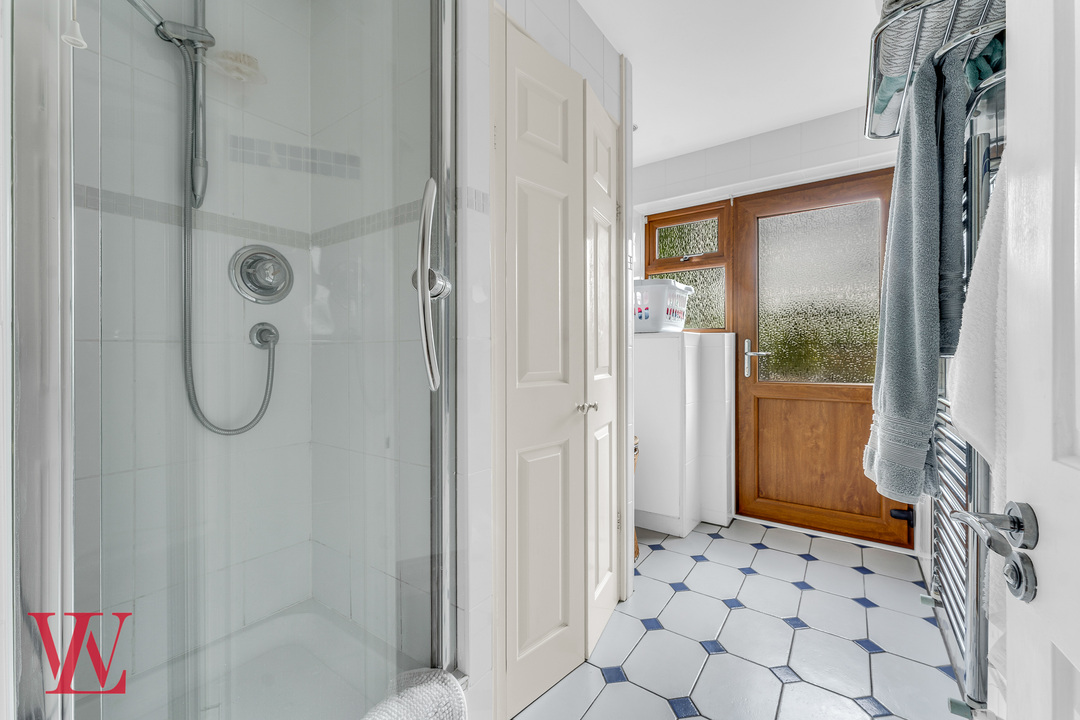 3 bed bungalow for sale in Hill Green, Clatterbury Lane, Clavering, Essex 21