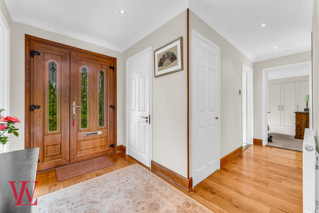 3 bed bungalow for sale in Hill Green, Clatterbury Lane, Clavering, Essex  - Property Image 12