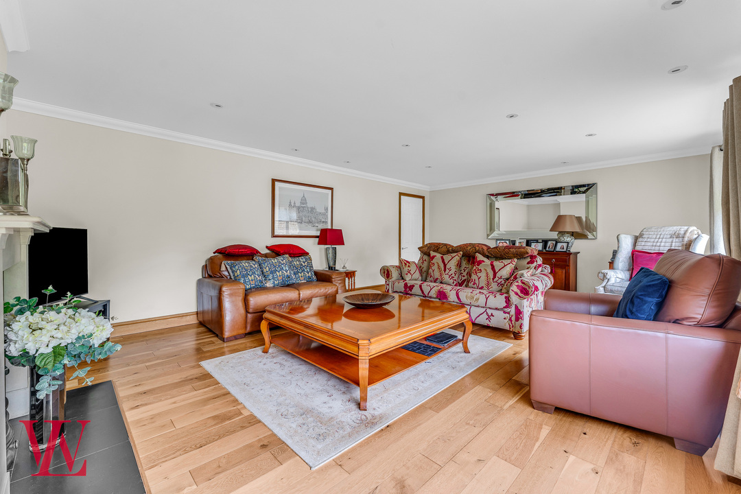 3 bed bungalow for sale in Hill Green, Clatterbury Lane, Clavering, Essex 6