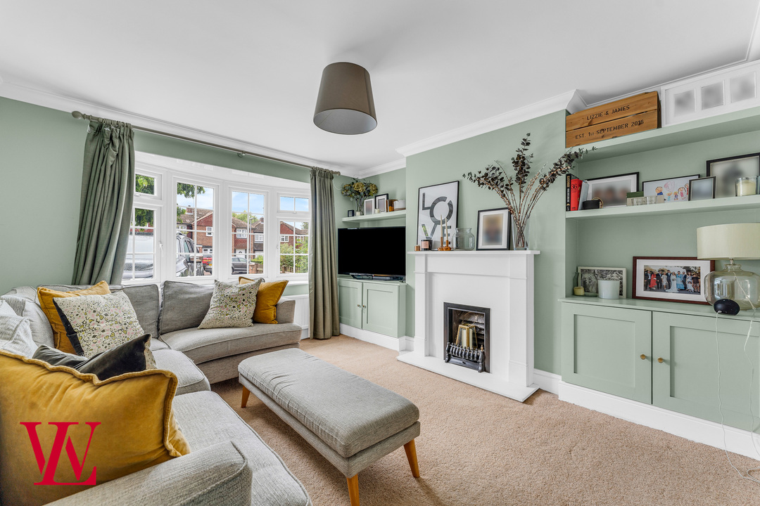 3 bed detached house for sale in Manston Drive, Bishop's Stortford, Hertfordshire  - Property Image 5