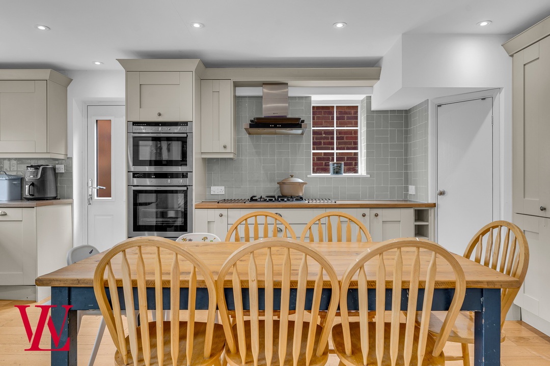 3 bed detached house for sale in Manston Drive, Bishop's Stortford, Hertfordshire 11