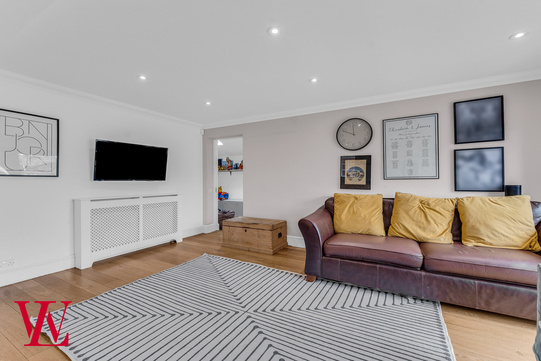 3 bed detached house for sale in Manston Drive, Bishop's Stortford, Hertfordshire 9