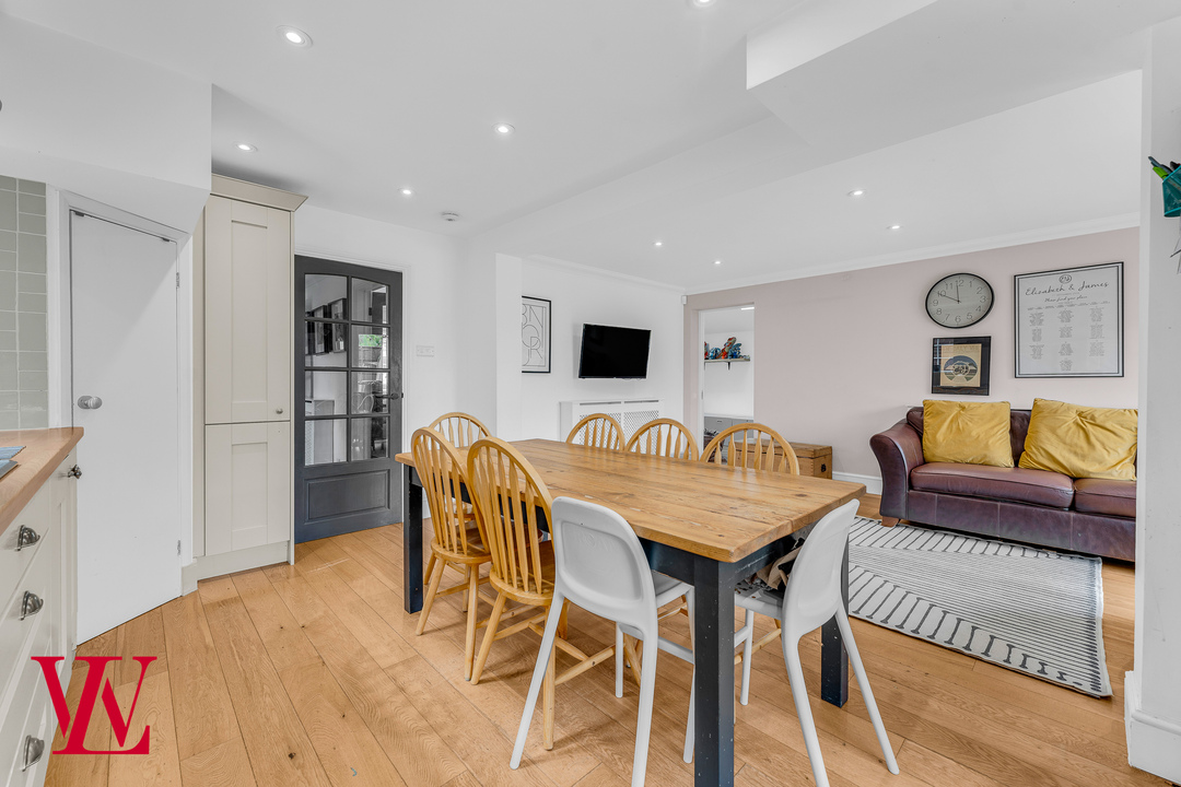 3 bed detached house for sale in Manston Drive, Bishop's Stortford, Hertfordshire  - Property Image 3