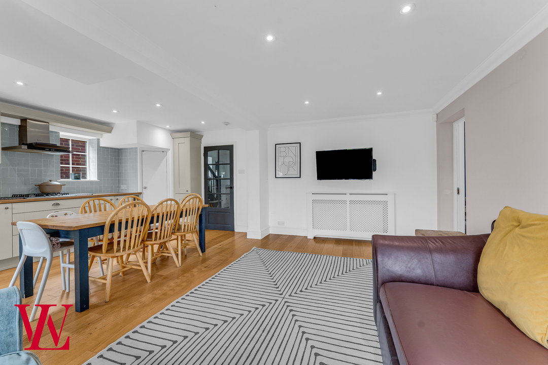 3 bed detached house for sale in Manston Drive, Bishop's Stortford, Hertfordshire 3