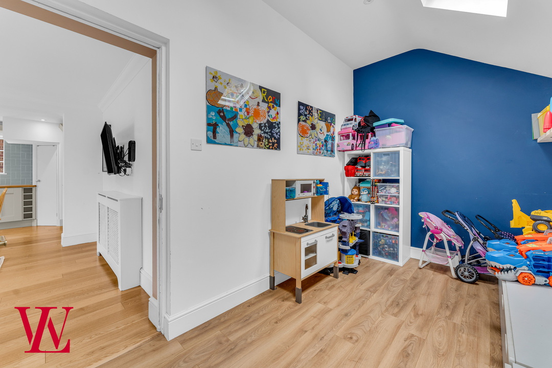 3 bed detached house for sale in Manston Drive, Bishop's Stortford, Hertfordshire  - Property Image 13