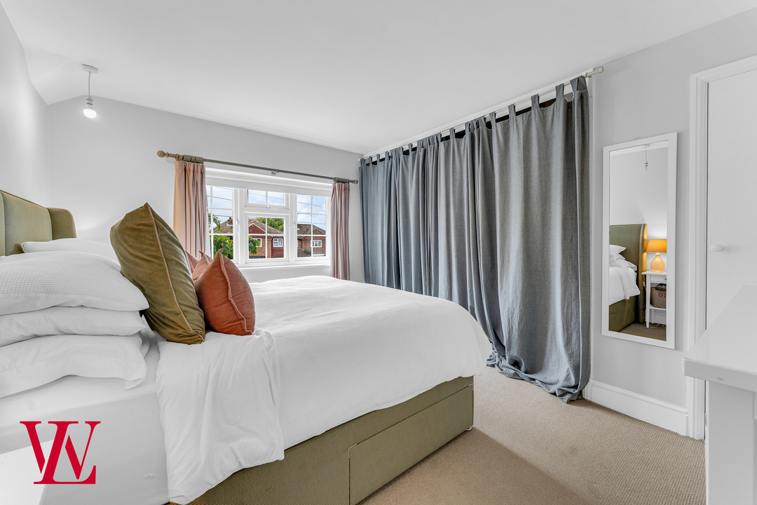 3 bed detached house for sale in Manston Drive, Bishop's Stortford, Hertfordshire  - Property Image 15