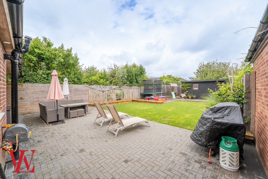 3 bed detached house for sale in Manston Drive, Bishop's Stortford, Hertfordshire 20