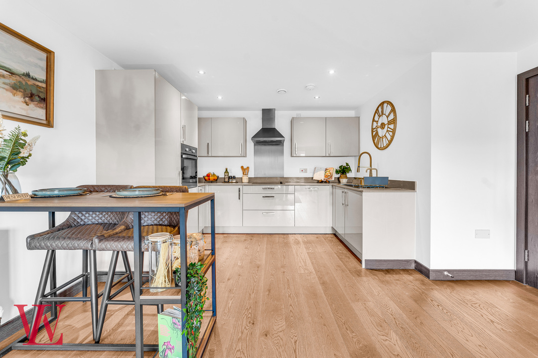 2 bed apartment for sale in River View, Bishop's Stortford, Hertfordshire 4