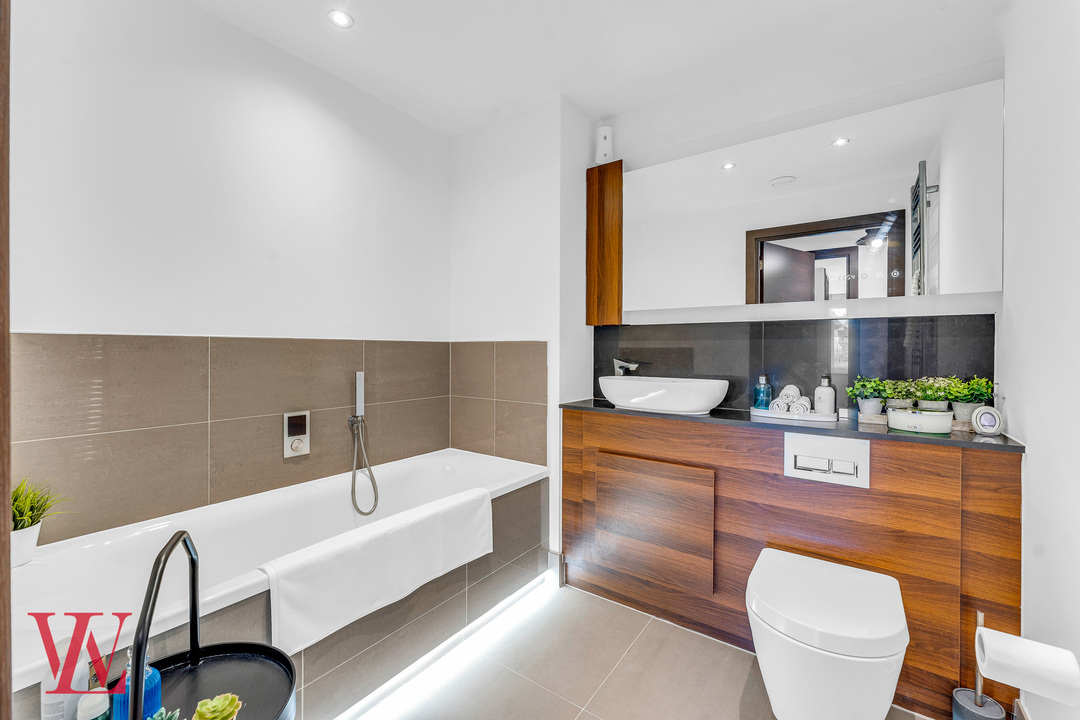 2 bed apartment for sale in River View, Bishop's Stortford, Hertfordshire  - Property Image 14