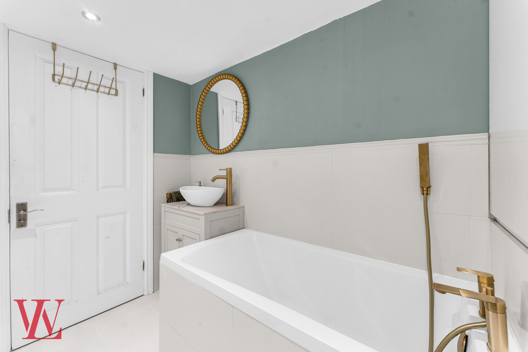 2 bed maisonette for sale in Rye Street, Bishop's Stortford, Hertfordshire 17