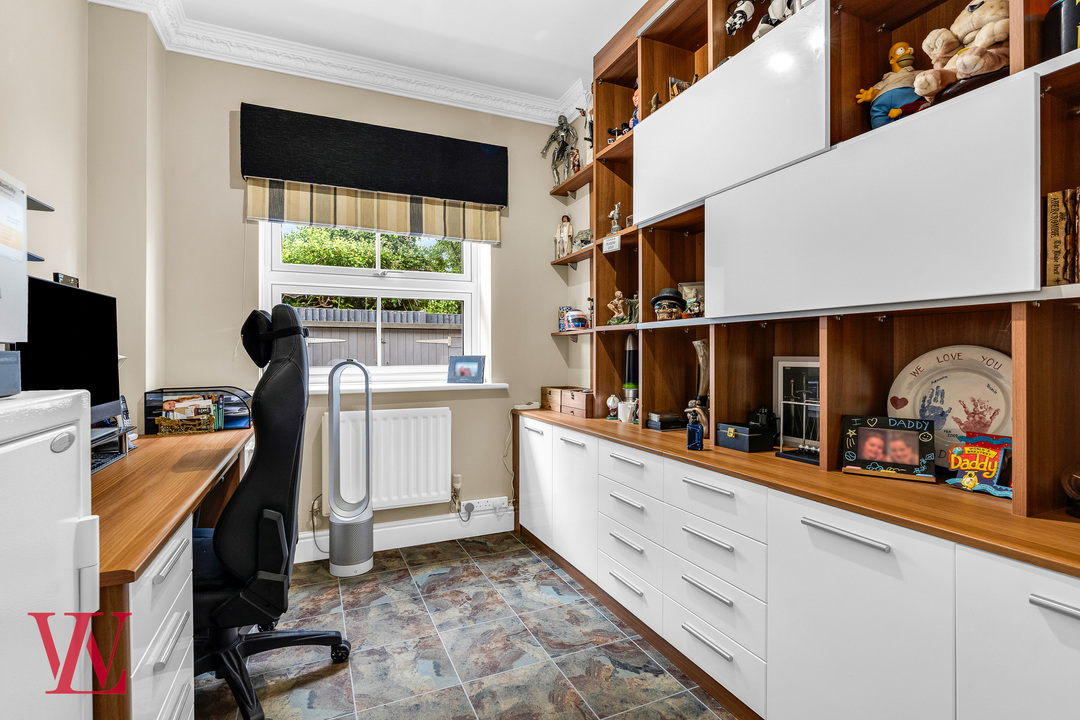 5 bed detached house for sale in Beldams Gate, Bishop's Stortford, Hertfordshire  - Property Image 22