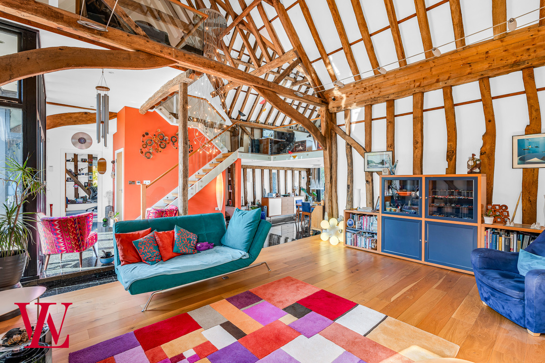 3 bed barn conversion for sale in Bridge Barn, Folly Farm, Stortford Road, Dunmow, Essex  - Property Image 2