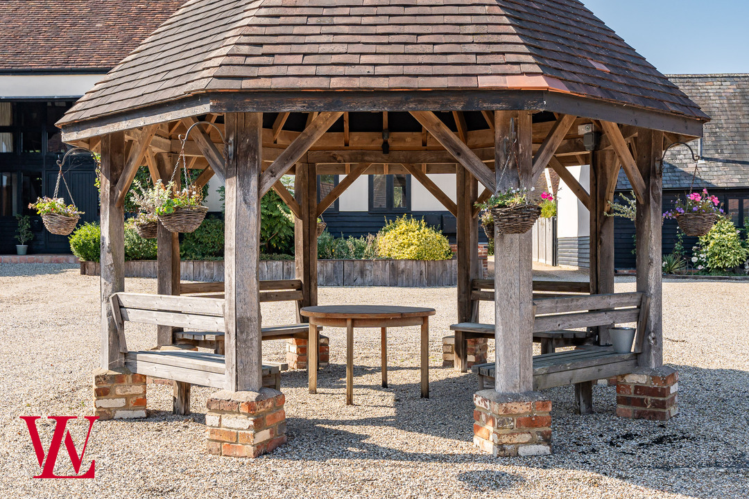 3 bed barn conversion for sale in Bridge Barn, Folly Farm, Stortford Road, Dunmow, Essex  - Property Image 37