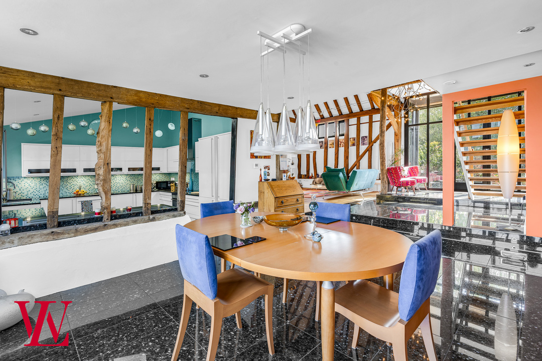 3 bed barn conversion for sale in Bridge Barn, Folly Farm, Stortford Road, Dunmow, Essex  - Property Image 10