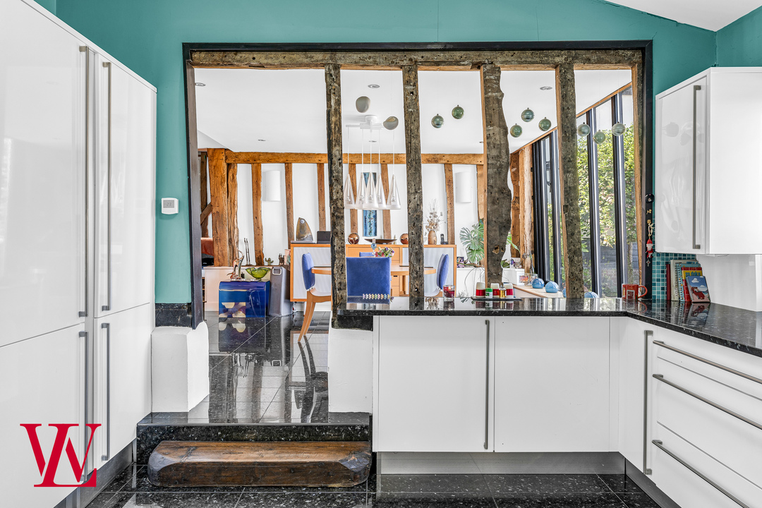 3 bed barn conversion for sale in Bridge Barn, Folly Farm, Stortford Road, Dunmow, Essex  - Property Image 12