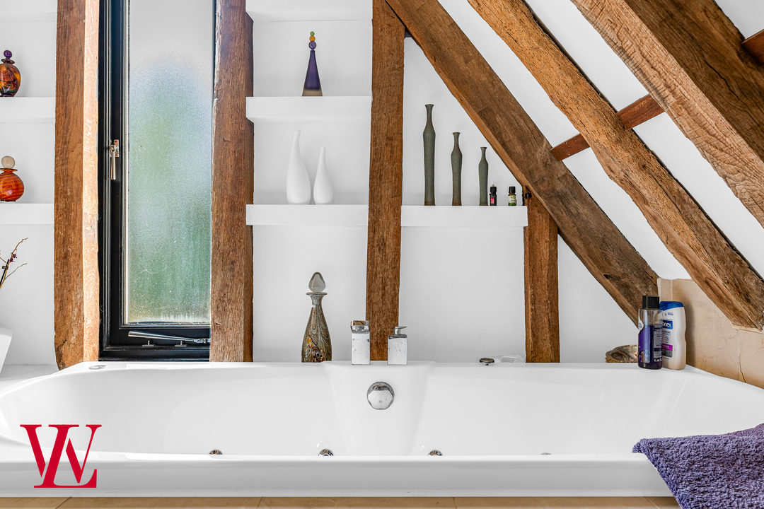 3 bed barn conversion for sale in Bridge Barn, Folly Farm, Stortford Road, Dunmow, Essex 22