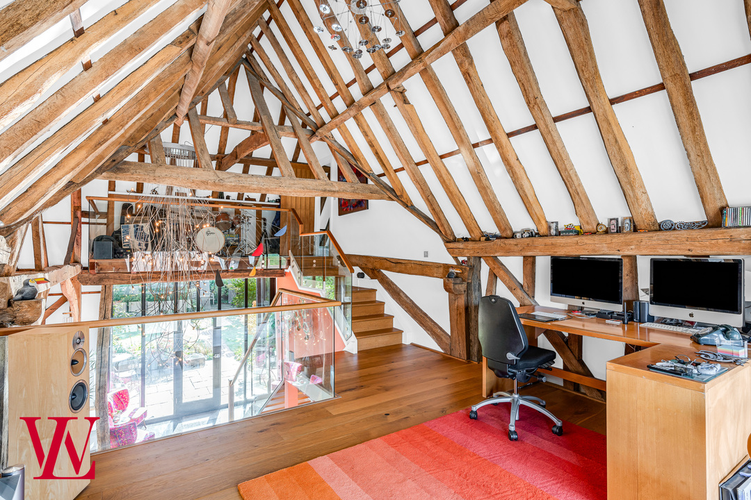 3 bed barn conversion for sale in Bridge Barn, Folly Farm, Stortford Road, Dunmow, Essex 18