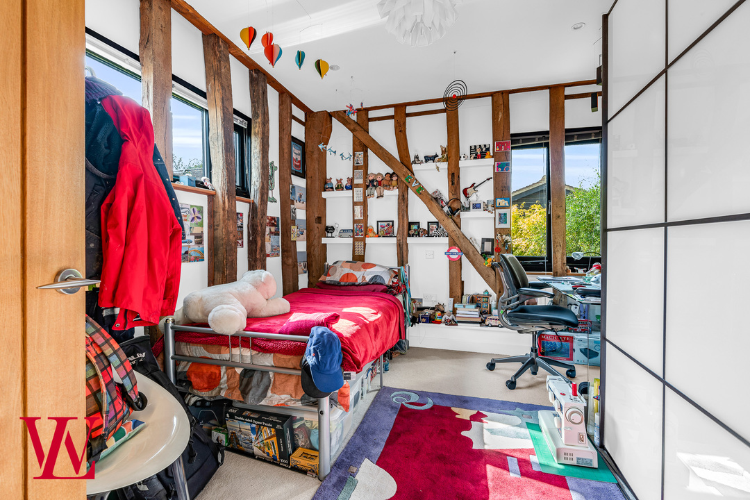 3 bed barn conversion for sale in Bridge Barn, Folly Farm, Stortford Road, Dunmow, Essex  - Property Image 25