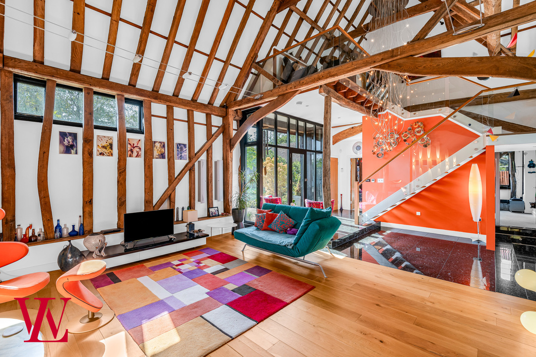 3 bed barn conversion for sale in Bridge Barn, Folly Farm, Stortford Road, Dunmow, Essex 3