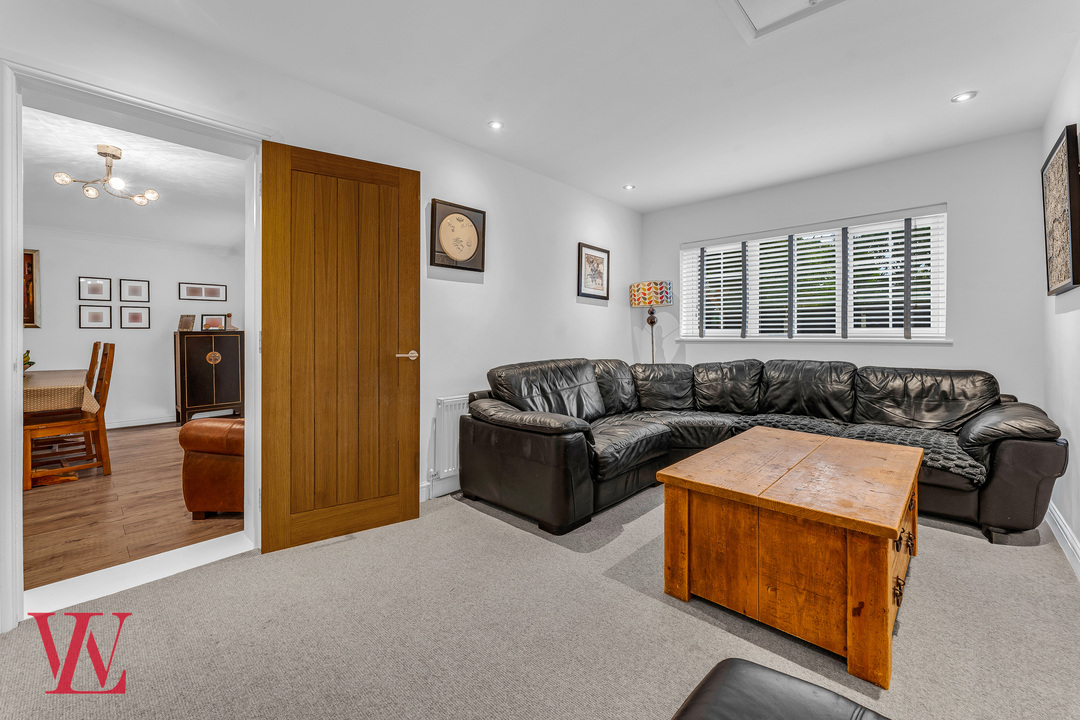 4 bed semi-detached house for sale in Dukes Ride, Bishop's Stortford, Hertfordshire 7