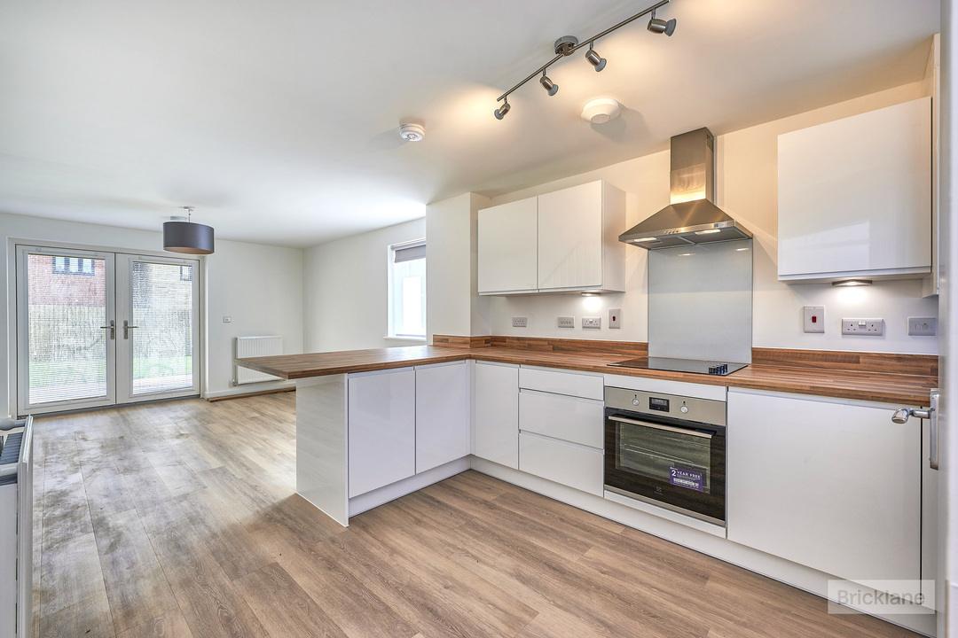 2 bed semi-detached house to rent in Handscomb Way, Bishops Stortford, Hertfordshire  - Property Image 2