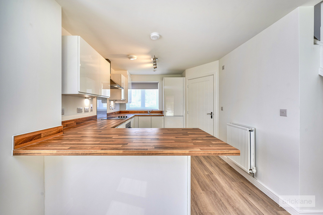 2 bed semi-detached house to rent in Handscomb Way, Bishops Stortford, Hertfordshire  - Property Image 5