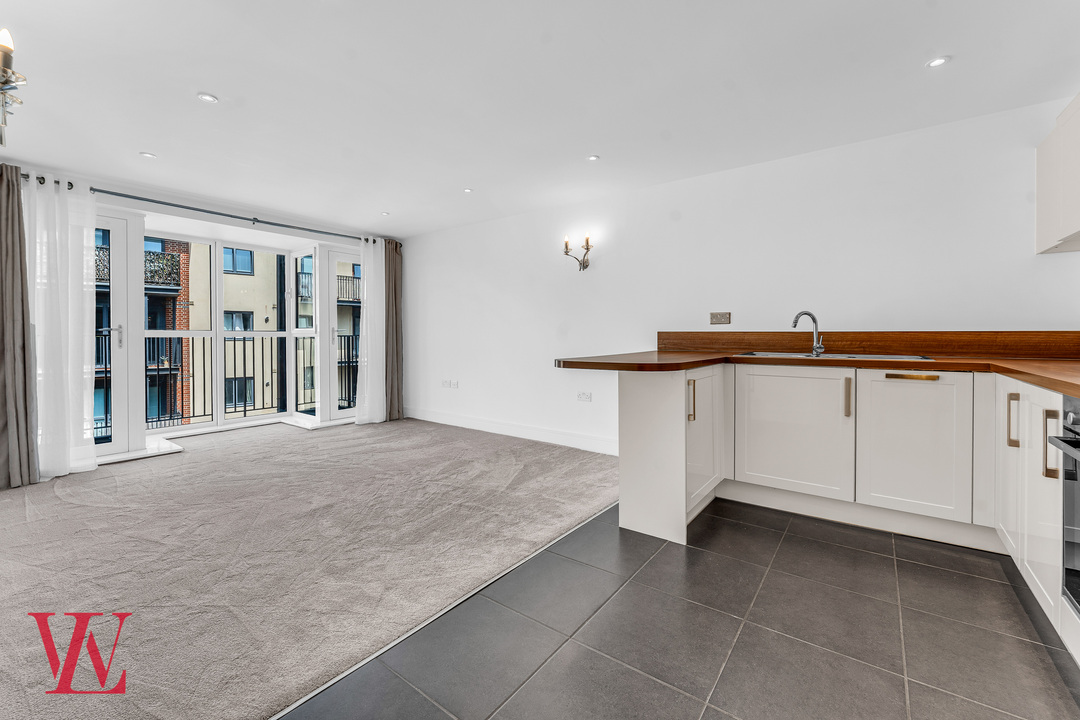 2 bed apartment for sale in Tanners Wharf, Bishop's Stortford, Hertfordshire  - Property Image 4
