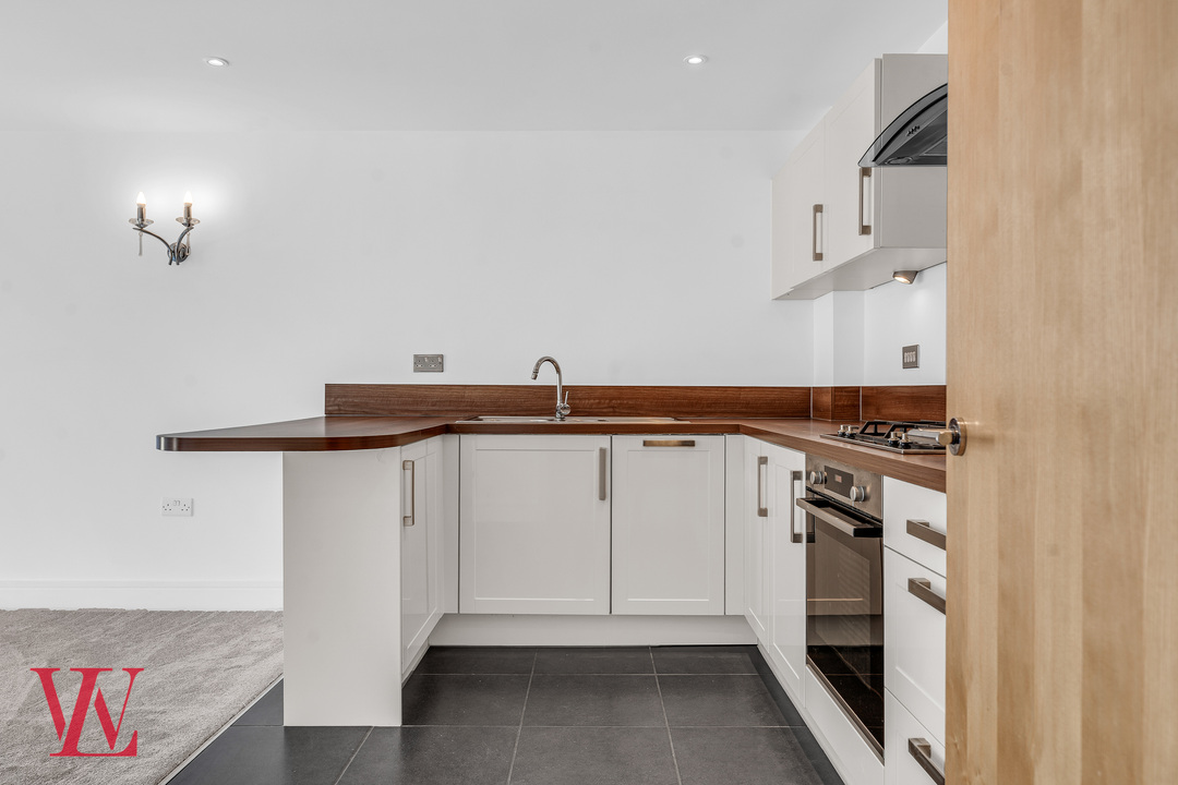 2 bed apartment for sale in Tanners Wharf, Bishop's Stortford, Hertfordshire  - Property Image 6